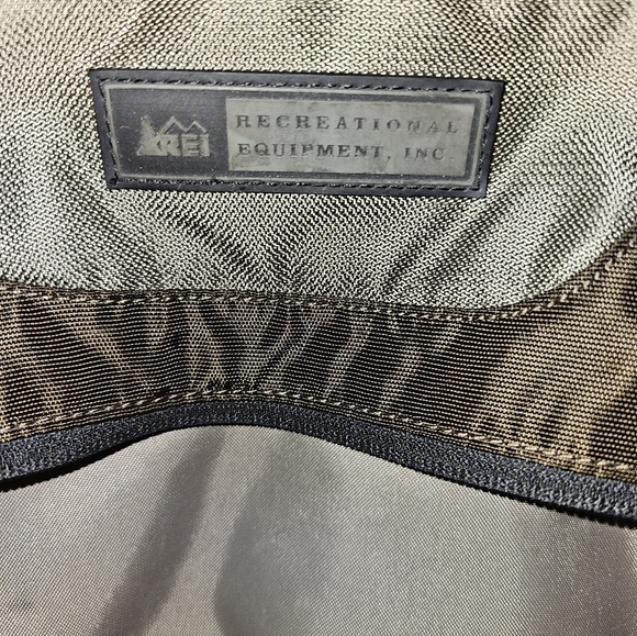 REI  Dark Green Travel Roller Backpack - Picture 10 of 16